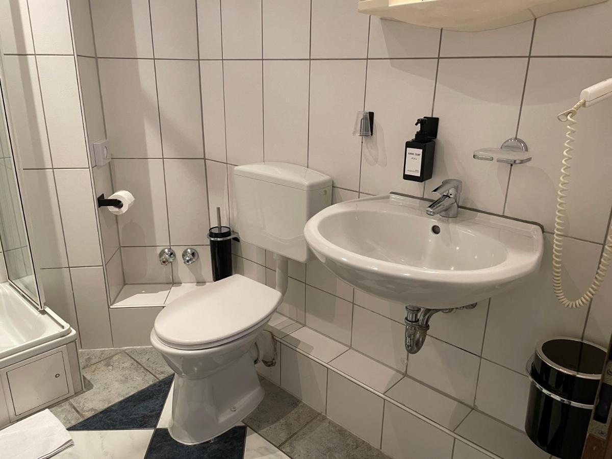 Hotel Am Ledermuseum Offenbach am Main Luaran gambar